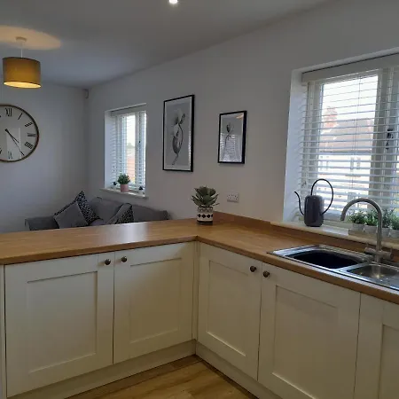 The Stables A Contractor Family 2 Bed Town House In Central Melton Mowbray Exterior photo
