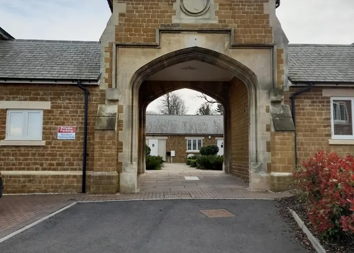 The Stables A Contractor Family 2 Bed Town House In Central Melton Mowbray