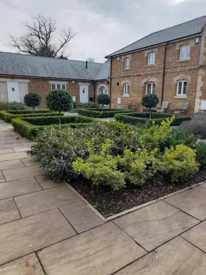 The Stables A Contractor Family 2 Bed Town House In Apartment Melton Mowbray